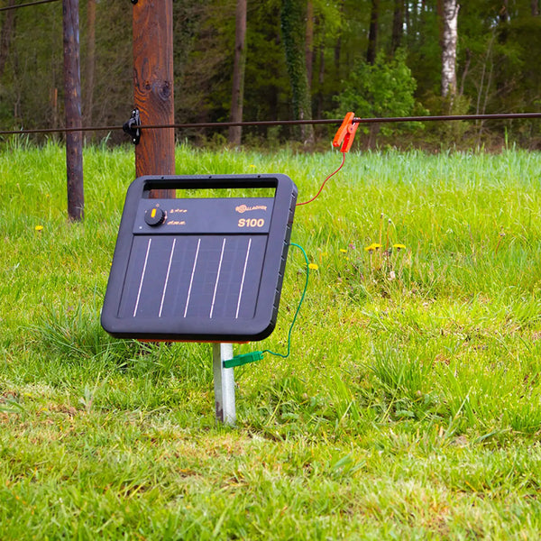 Gallagher S100 - Solar 1.0J / 12V - Up to 10km - Free Stand