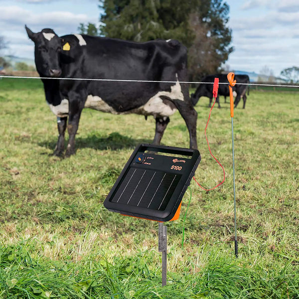 Gallagher S100 - Solar 1.0J / 12V - Up to 10km - Free Stand