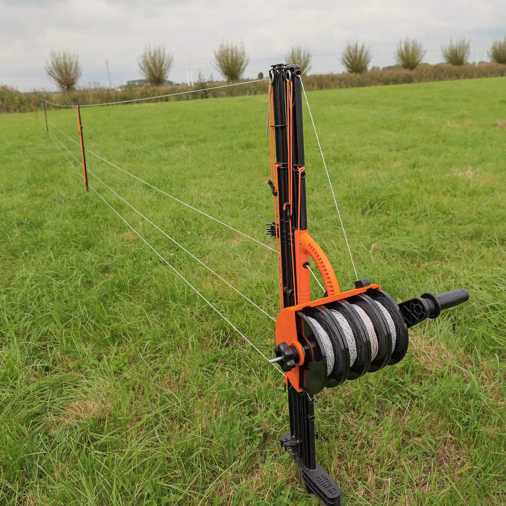 Gallagher SmartFence 2.0 - 100m All-in-One Portable Electric Fence Kit